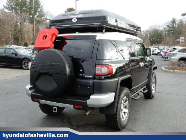 Pre Owned 2014 Toyota Fj Cruiser Base 4x4 4dr Suv 5a In Asheville